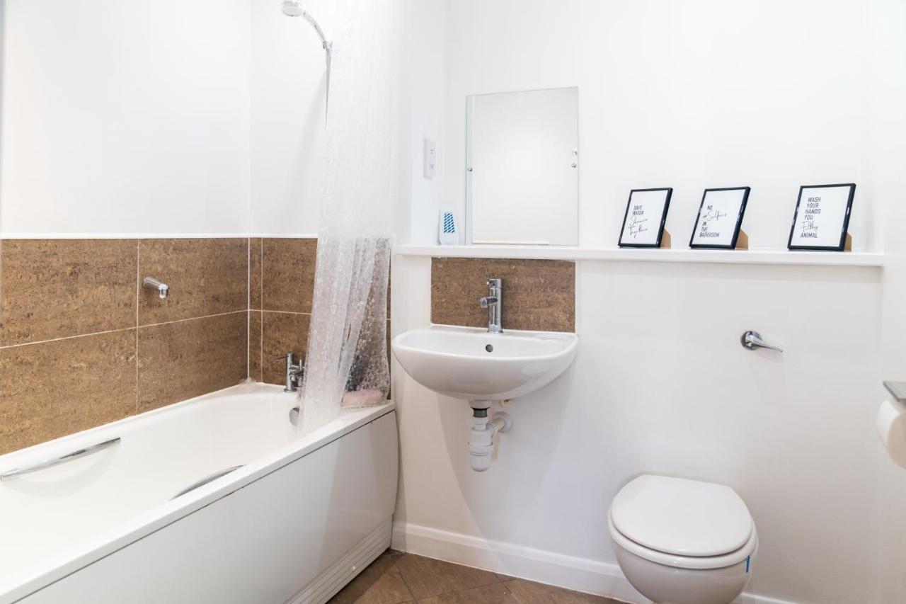 Maevela Apartments - Ultra Lavish Luxury 2 Bed Apartment City Centre - With Balcony - Free Secure Parking - Ps4 & Smart Tv'S Birmingham Exteriér fotografie