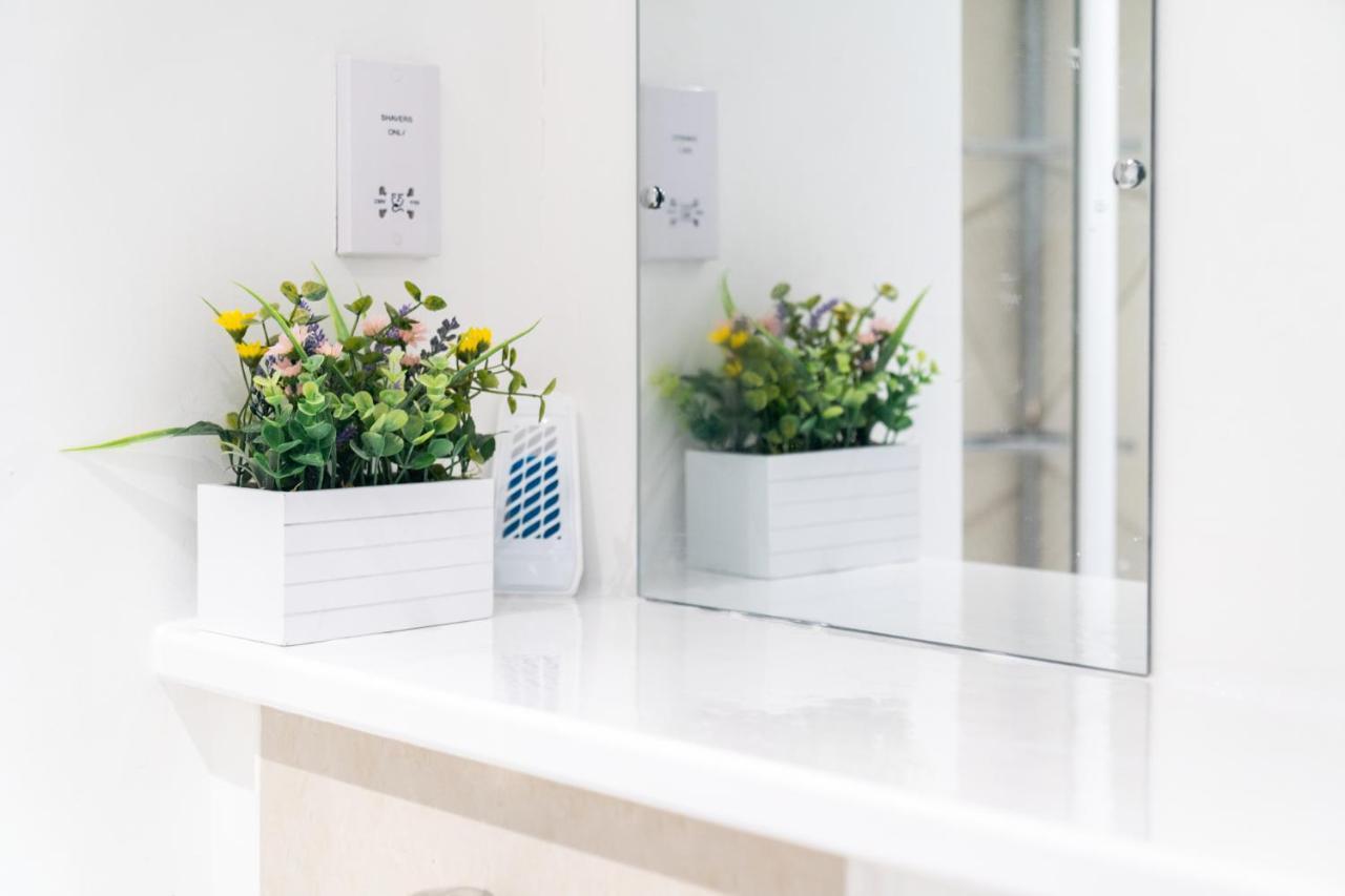 Maevela Apartments - Ultra Lavish Luxury 2 Bed Apartment City Centre - With Balcony - Free Secure Parking - Ps4 & Smart Tv'S Birmingham Exteriér fotografie